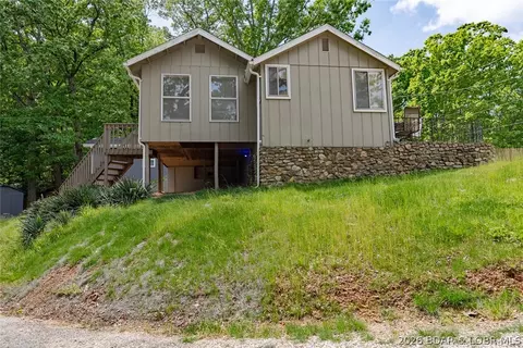 140 Carefree Point Dr, Sunrise Beach, MO 65079