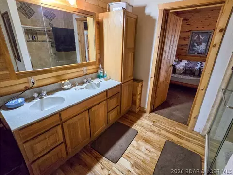 Bath - 27271 Little Buffalo Rd, Stover, MO 65078 photo 2 of 3