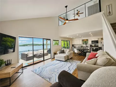 569 Sunrise Acres Pt, Sunrise Beach, MO 65079