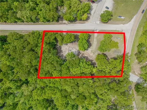 6 Home Place Rd, Eldon, MO 65026
