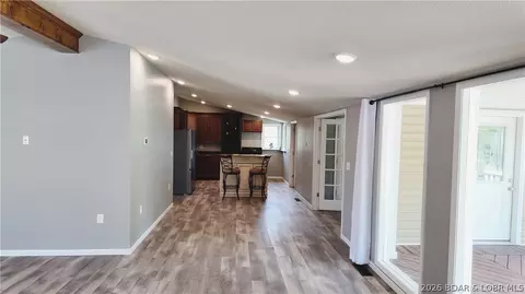 Entry Way - 224 Starling Rd, Olean, MO 65064 photo 2 of 3