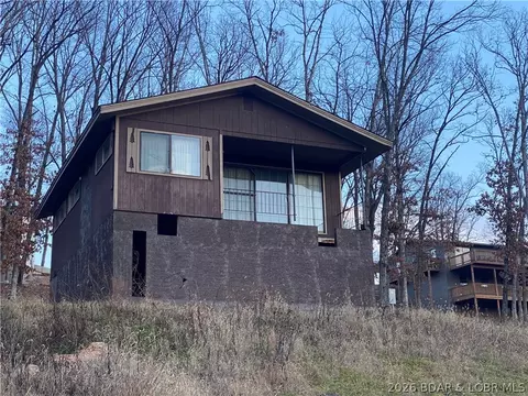 148 Crane Cove Dr S, Sunrise Beach, MO 65079