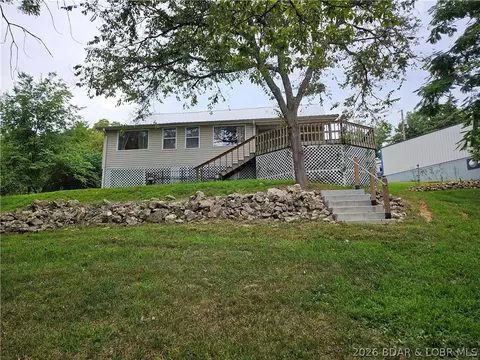 22 Launch Lndg, Edwards, MO 65326