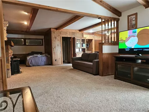 Living - 21 Zebco Ct, Edwards, MO 65326 photo 3 of 4