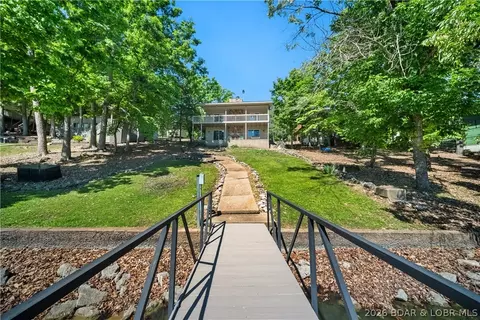 80 Buttercup Rd, Lake Ozark, MO 65049