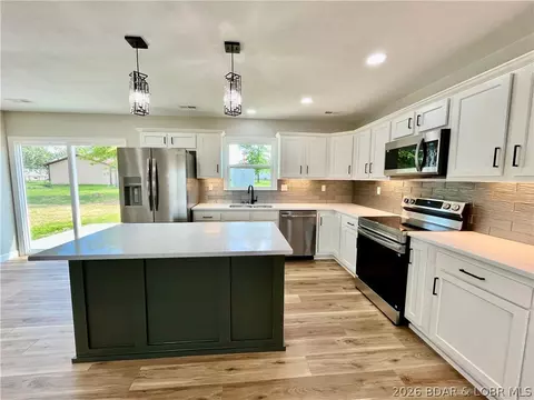 Kitchen - 602 Fourth St, Stover, MO 65078 photo 1 of 6