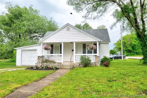 123 N Grand Ave, Eldon, MO 65026