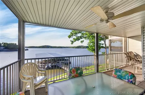 82 Windjammer Dr 1b #82-1B, Lake Ozark, MO 65049