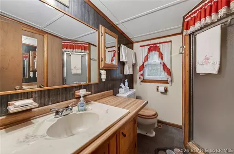 Bath - 33 Zebco Ct, Edwards, MO 65326 photo 2 of 2