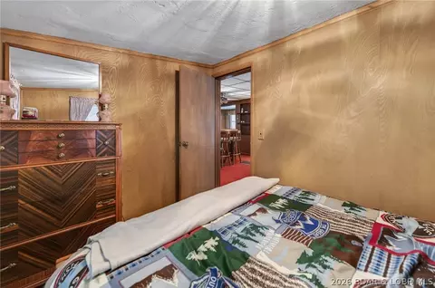 Bedroom - 33 Zebco Ct, Edwards, MO 65326 photo 2 of 6