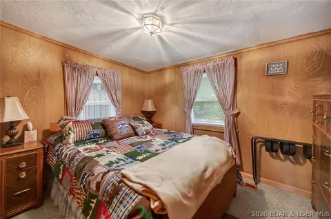 Bedroom - 33 Zebco Ct, Edwards, MO 65326 photo 1 of 6