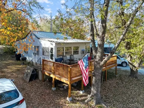 25619 Tranquil Rd, Warsaw, MO 65355