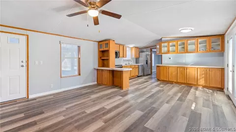 13 Foothill Ct, Camdenton, MO 65020