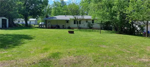 Exterior - 206 Hill Dr, Stover, MO 65078 photo 3 of 5