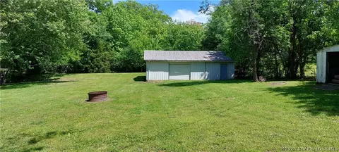 Exterior - 206 Hill Dr, Stover, MO 65078 photo 2 of 5