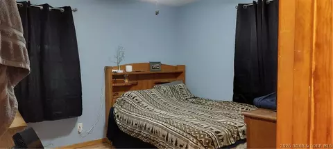 Bedroom - 206 Hill Dr, Stover, MO 65078 photo 3 of 6