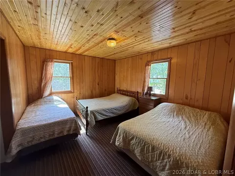 Bedroom - 29798 Liars Loop #EAGLES NEST - 5, Warsaw, MO 65355 photo 3 of 3