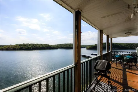 194 Park Place Ln #3G, Kaiser, MO 65047
