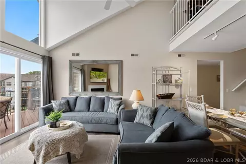 121 Cedar Glen Ct #4D, Camdenton, MO 65020