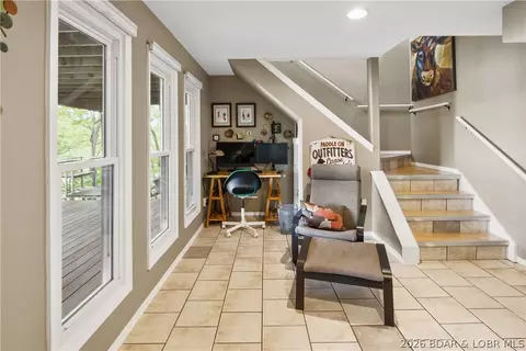 Entry Way - 25211 Panarama Ln, Versailles, MO 65084 photo 2 of 2
