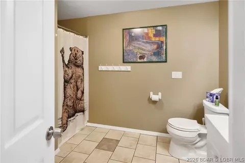 Bath - 25211 Panarama Ln, Versailles, MO 65084 photo 3 of 3