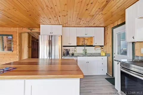 Kitchen - 6 24 Look Out Dr, Edwards, MO 65326 photo 2 of 4
