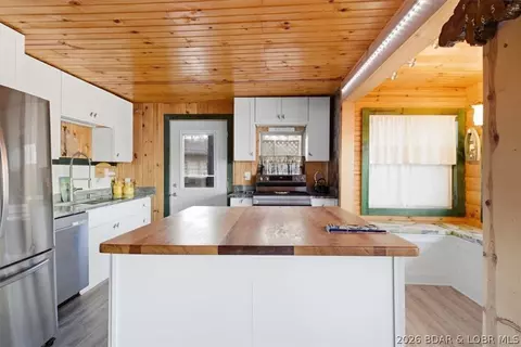 Kitchen - 6 24 Look Out Dr, Edwards, MO 65326 photo 4 of 4