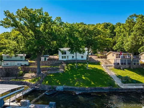 7 Hairpin Dr, Camdenton, MO 65020