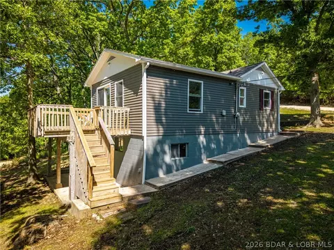 417 Meadowbrook Dr, Sunrise Beach, MO 65079