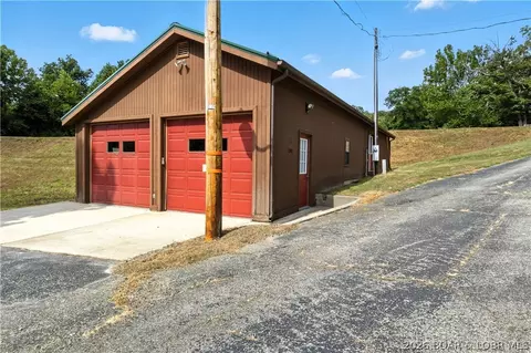 Exterior - 14616 Deer Run Rd, Henley, MO 65040 photo 3 of 5