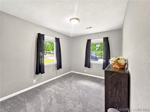 Bedroom - 705 Haven Dr, Eldon, MO 65026 photo 2 of 6