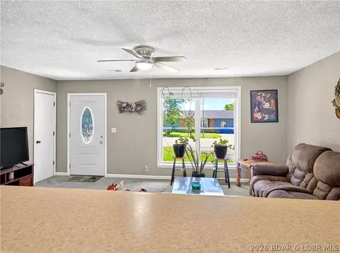 Entry Way - 705 Haven Dr, Eldon, MO 65026 photo 4 of 4