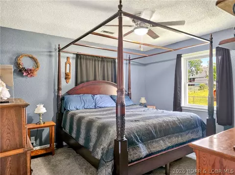 Bedroom - 705 Haven Dr, Eldon, MO 65026 photo 3 of 6