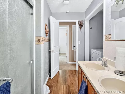 Entry Way - 705 Haven Dr, Eldon, MO 65026 photo 2 of 4