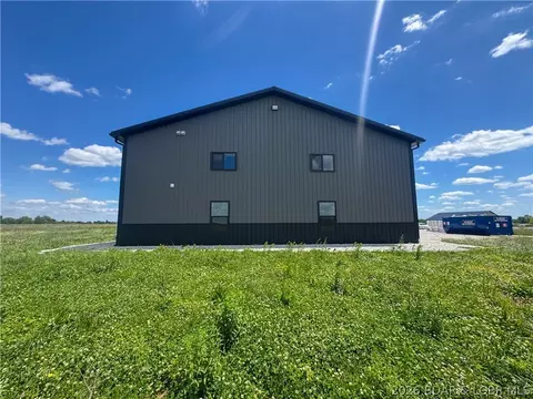 Exterior - 14899 Hwy C, Versailles, MO 65084 photo 4 of 4