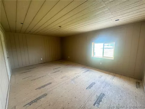 Bedroom - 14899 Hwy C, Versailles, MO 65084 photo 2 of 3