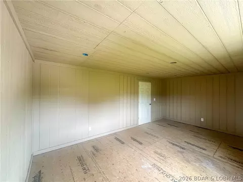 Bedroom - 14899 Hwy C, Versailles, MO 65084 photo 3 of 3