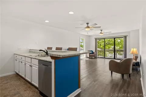 6570 Pelican Dr #307, Osage Beach, MO 65065