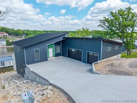 5489 Harpers Dr, Osage Beach, MO 65065