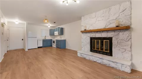 5499 Three Seasons Rd #E12, Osage Beach, MO 65065
