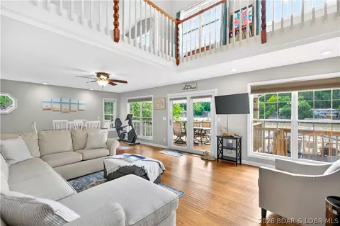 846 Twin Valley Loop, Linn Creek, MO 65052