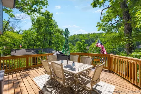 131 Walnut Dr, Lake Ozark, MO 65049