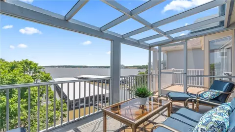432 Regatta Bay Cir #4C, Lake Ozark, MO 65049