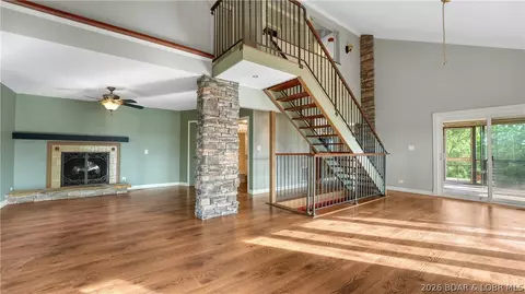 Living - 30993 Viewside Dr, Rocky Mount, MO 65072 photo 5 of 8