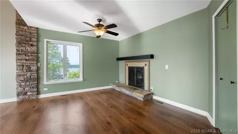 Living - 30993 Viewside Dr, Rocky Mount, MO 65072 photo 6 of 8