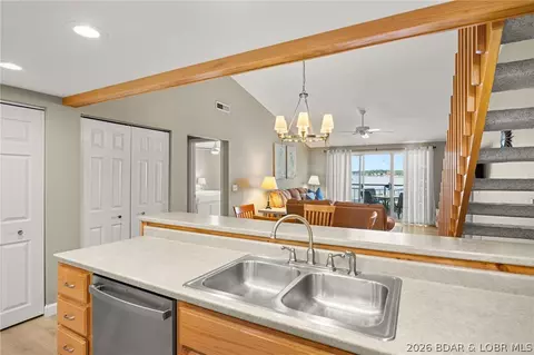 Kitchen - 4897 Bridgepointe Dr #441, Osage Beach, MO 65065 photo 4 of 4