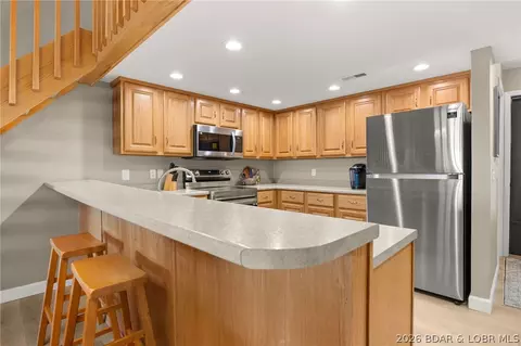 Kitchen - 4897 Bridgepointe Dr #441, Osage Beach, MO 65065 photo 2 of 4