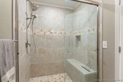 Bath - 4897 Bridgepointe Dr #441, Osage Beach, MO 65065 photo 2 of 3