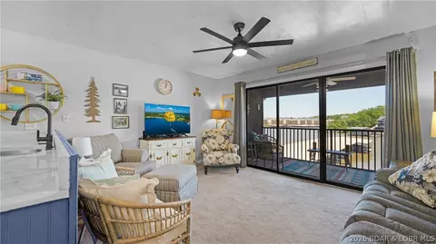 1542 Harbor Pt #C304, Osage Beach, MO 65065
