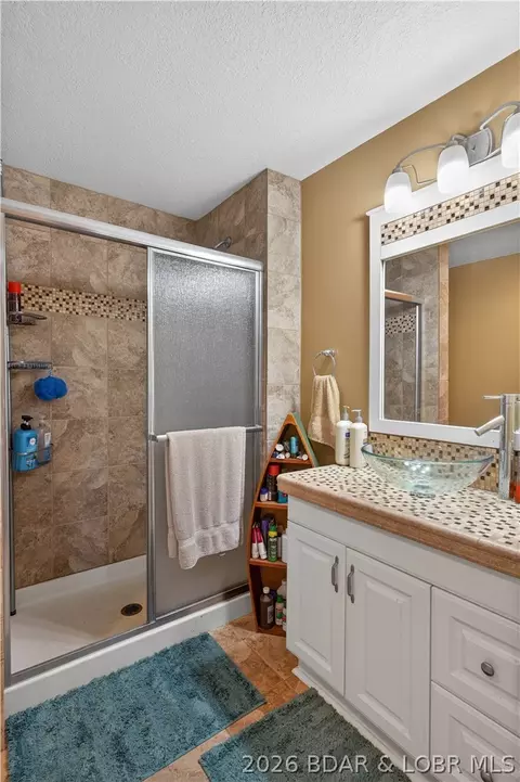 Bath - 29391 Zeus Dr, Edwards, MO 65326 photo 1 of 5